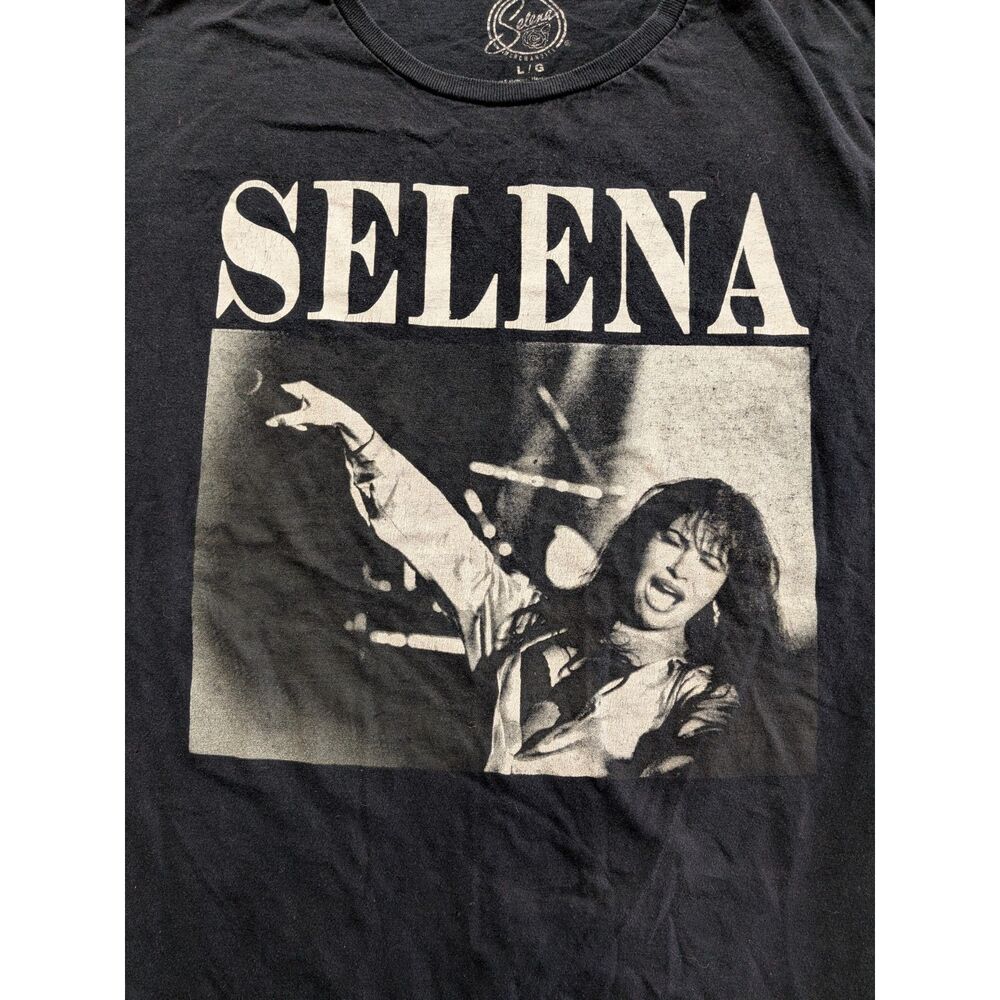 Selena Graphic Band Tee Y2K Music Concert Fan Black Short Sleeve Shirt Large